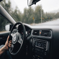 Werkt een Nederlandse DAB+ autoradio in Frankrijk tijdens de herfstvakantie van 2026?