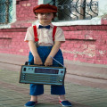 Hoe kun je online naar lokale radio luisteren, zoals Radio 90FM?