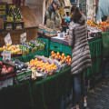 Zijn er markten in Palermo?