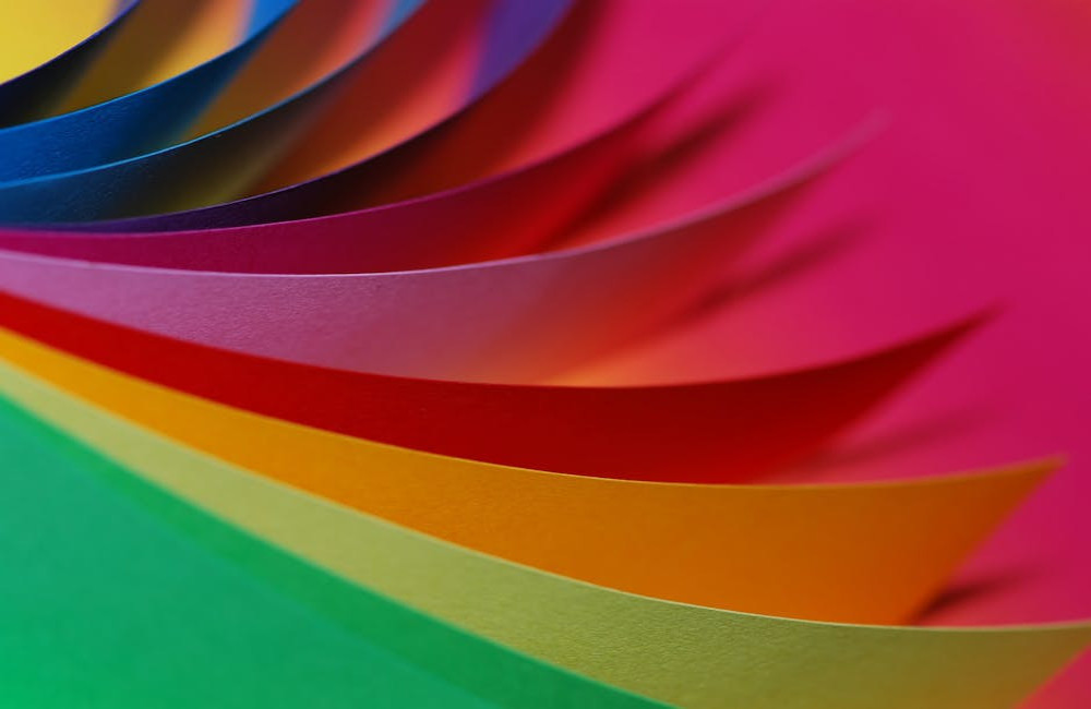 Wat is het effect van kleuren op je stemming en hoe kun je dit toepassen?
