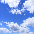 Waarom voelen wolken zacht aan als je ze aanraakt?