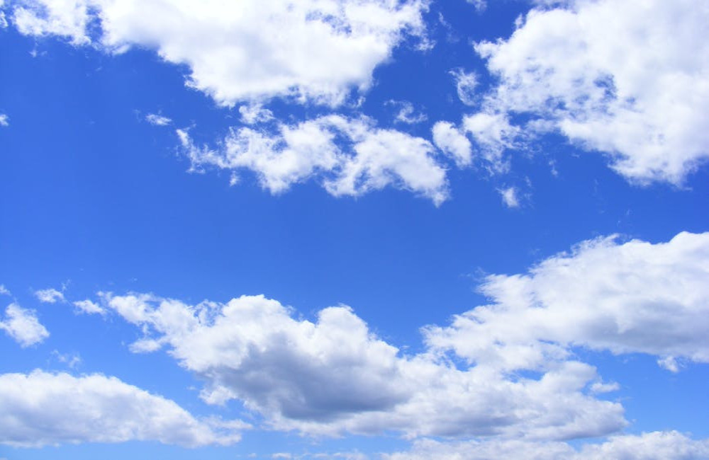 Waarom voelen wolken zacht aan als je ze aanraakt?